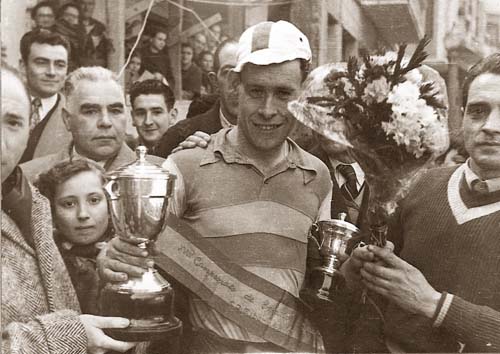 1953. Cosme Barrutia, campeón de España de ciclocross