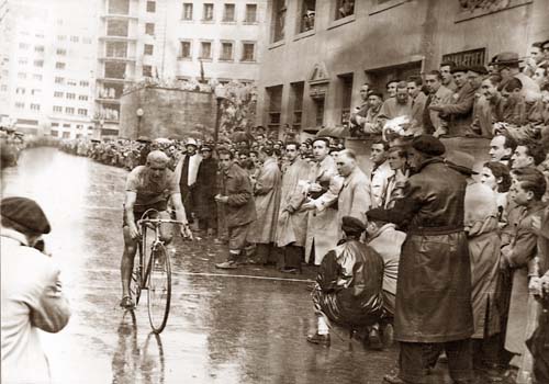 1954. XIX Campeonato de España de ciclocross. Jose Mitxelena, vencedor.