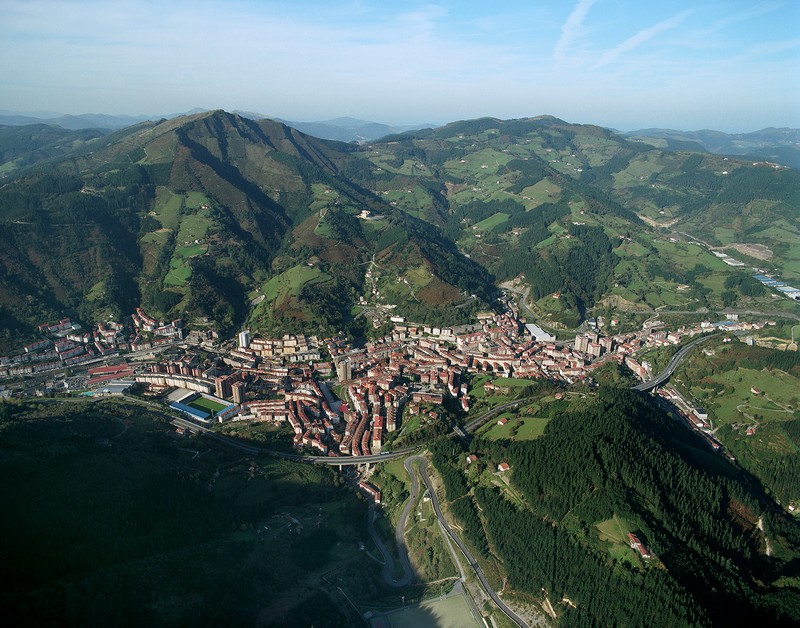 Eibar airetik