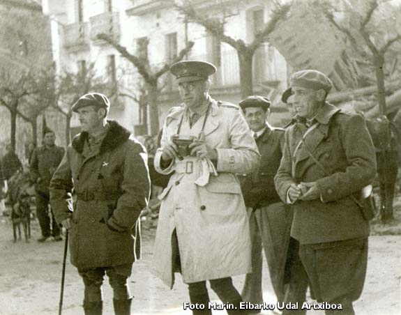 Los generales Mola y Solchaga en Eibar.