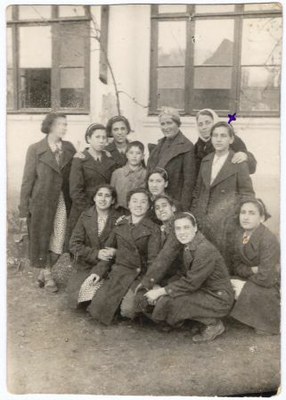 GU-CA-08web.jpg GU-CA-08web.jpg