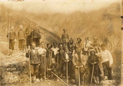 GU-EL-35web.jpg GU-EL-35web.jpg