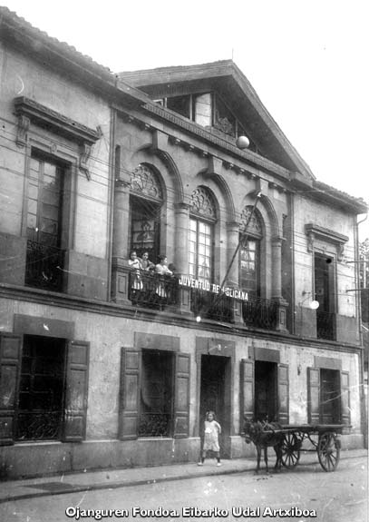 1914: Edificio de Juventud Republicana