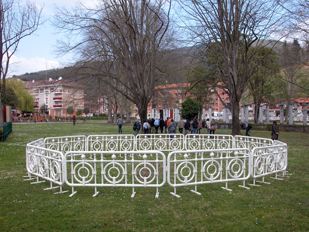 Piezas de los escultores vascos Txomin Badiola, Peio Irazu, Juan Aizpitarte y Asier Mendizabal realizadas en Alfaarte