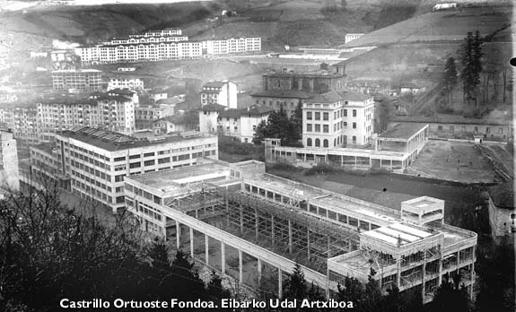 Alfaren pabiloi berriak. 1953.