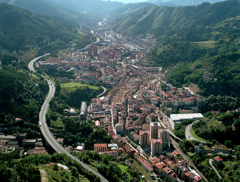 Eibar airetik